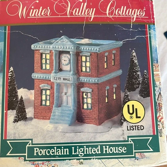 Vintage porcelain lighted house - Picture 8 of 13